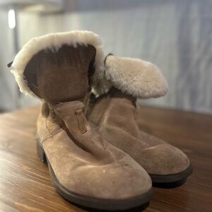 Ugg Women Boots size 8